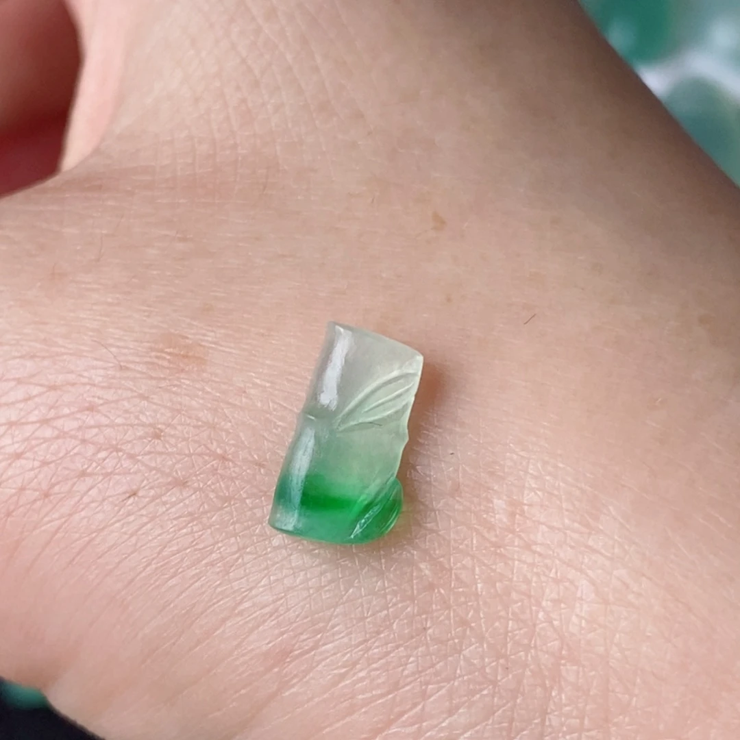 定制翡翠未镶嵌竹节