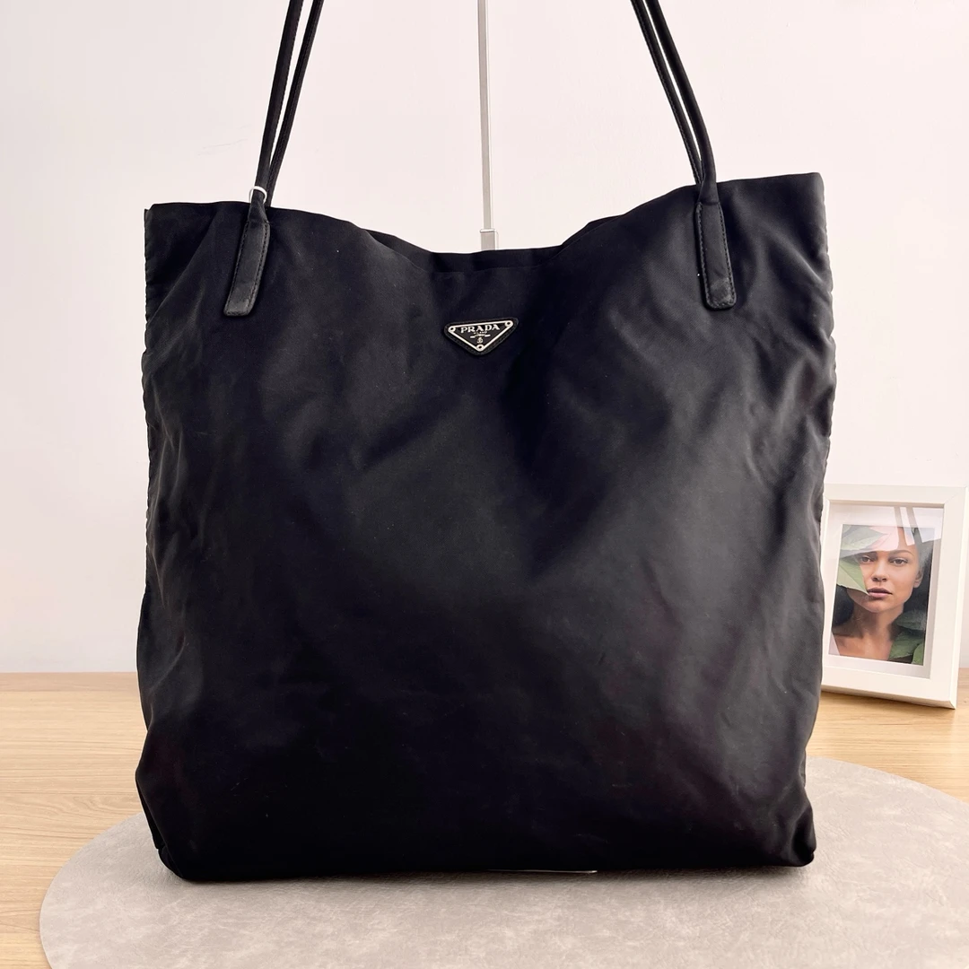 95新 Prada/普拉达 【九筒奢品】手提包/9831
