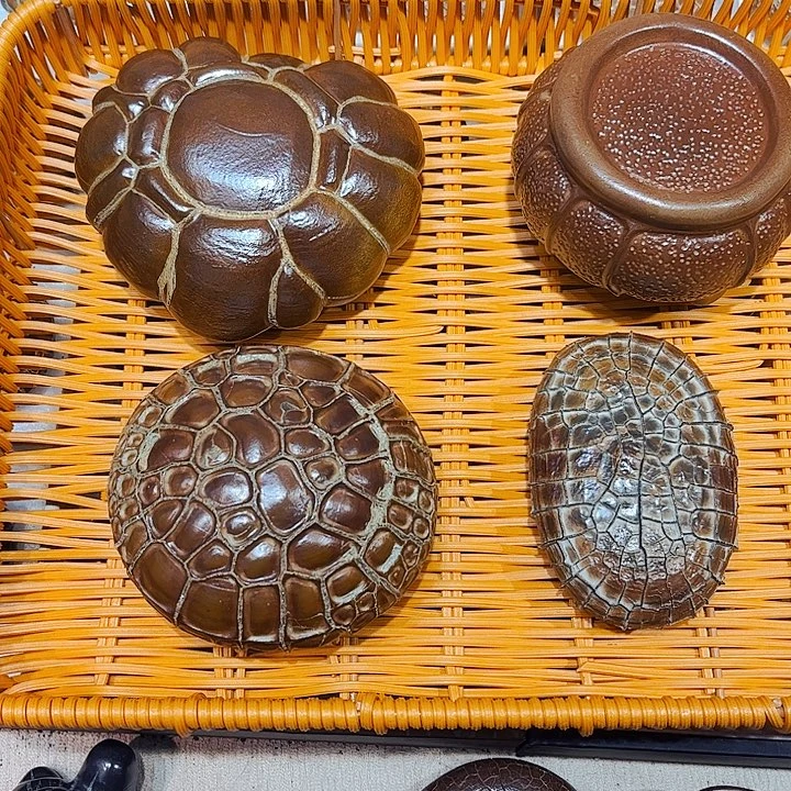 王***萍石材龟纹石精品摆件