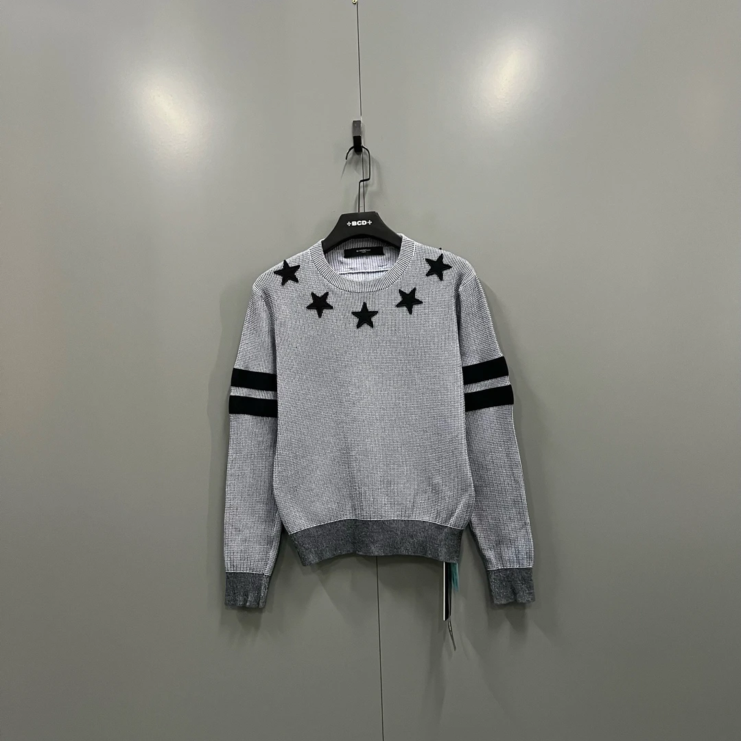 95新 Givenchy/纪梵希 (ll) 领口星星刺绣针织衫 S码/206275