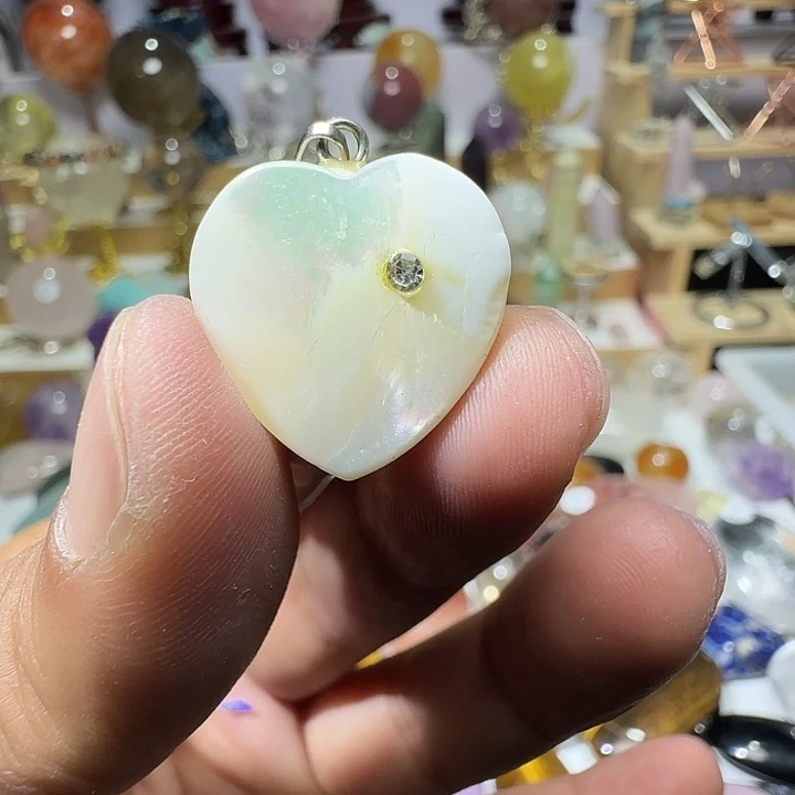 水晶未镶嵌珠宝半成品爱心