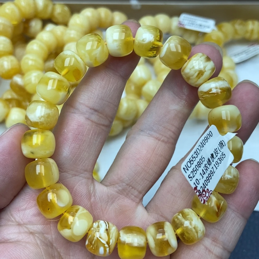 琥珀未镶嵌珠宝奇石35