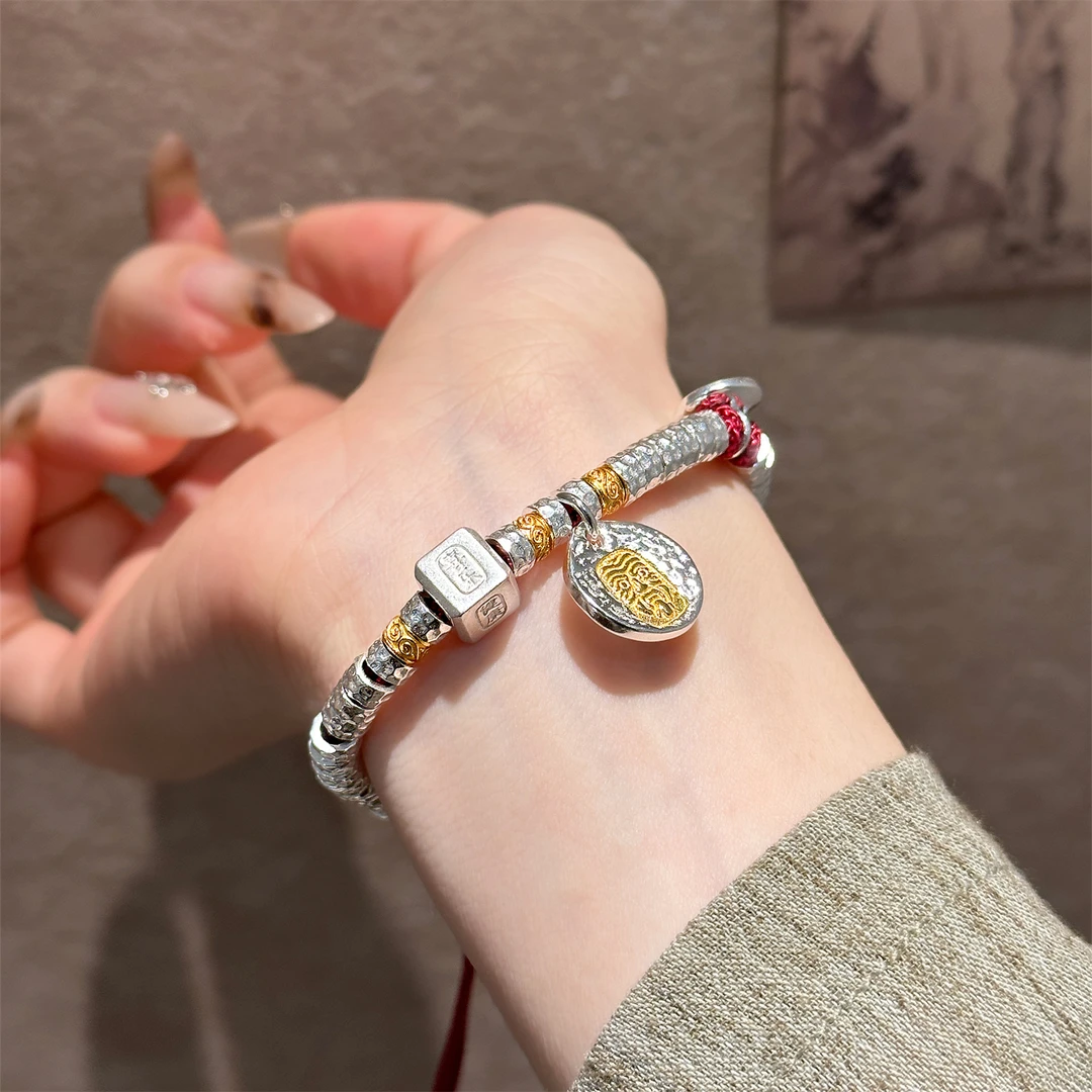 925银手链 S09748 吉言骰子扎基拉姆圆牌肌理盘缠红绳手链纯银