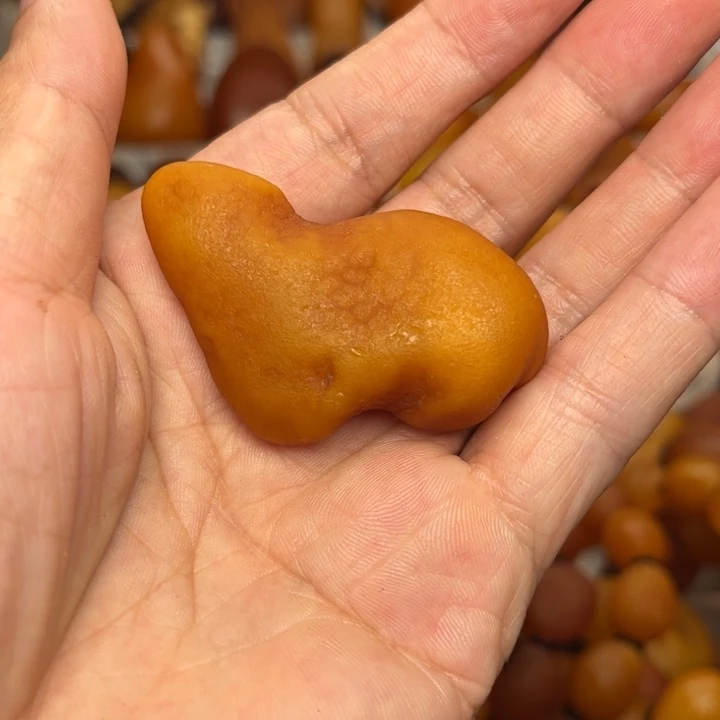 琥珀未镶嵌裸石天然蜜蜡吊坠