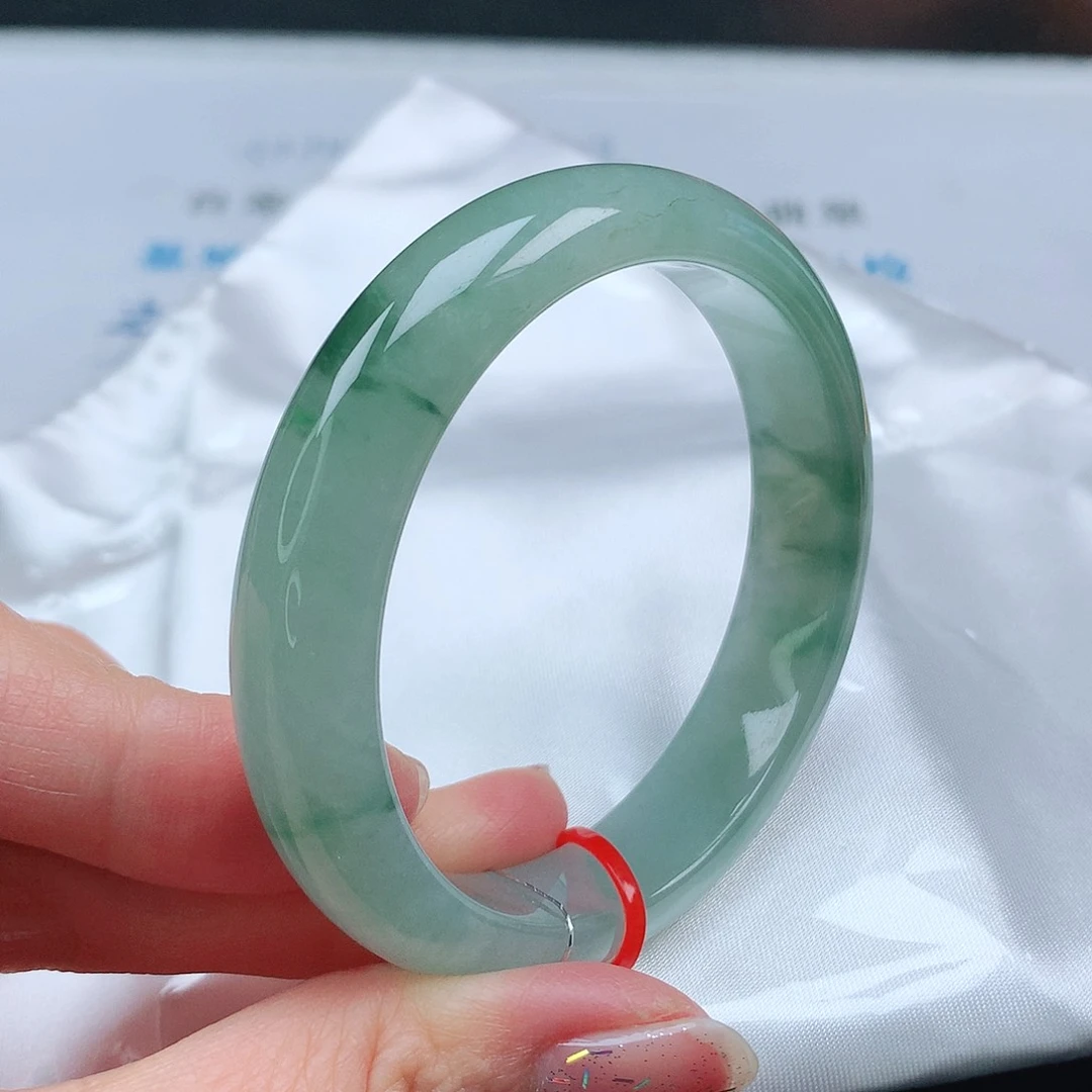 翡翠手镯未镶嵌52➕圈