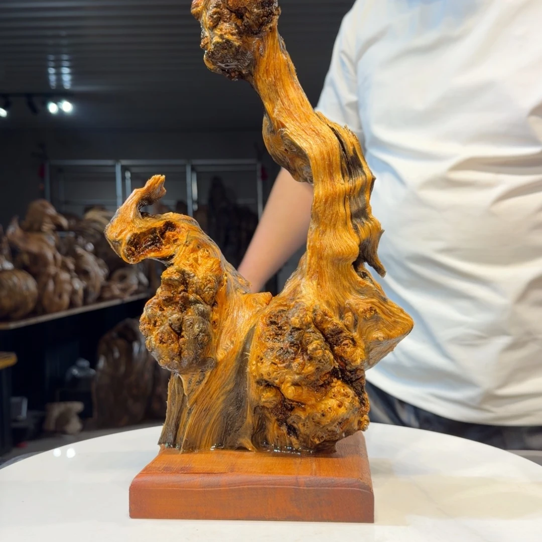 哥***性木王一刀琥珀木摆件1