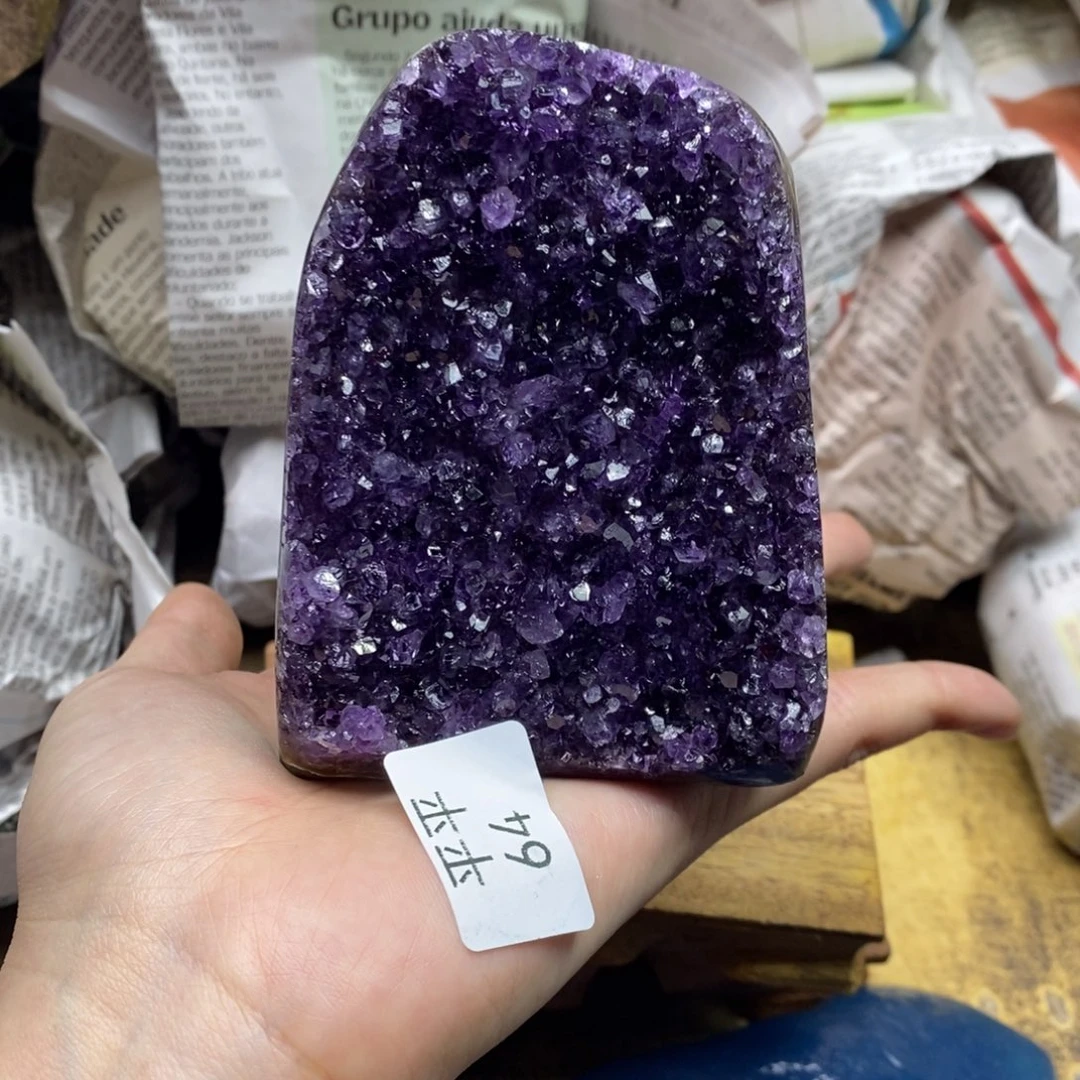 紫晶乌拉圭未镶嵌