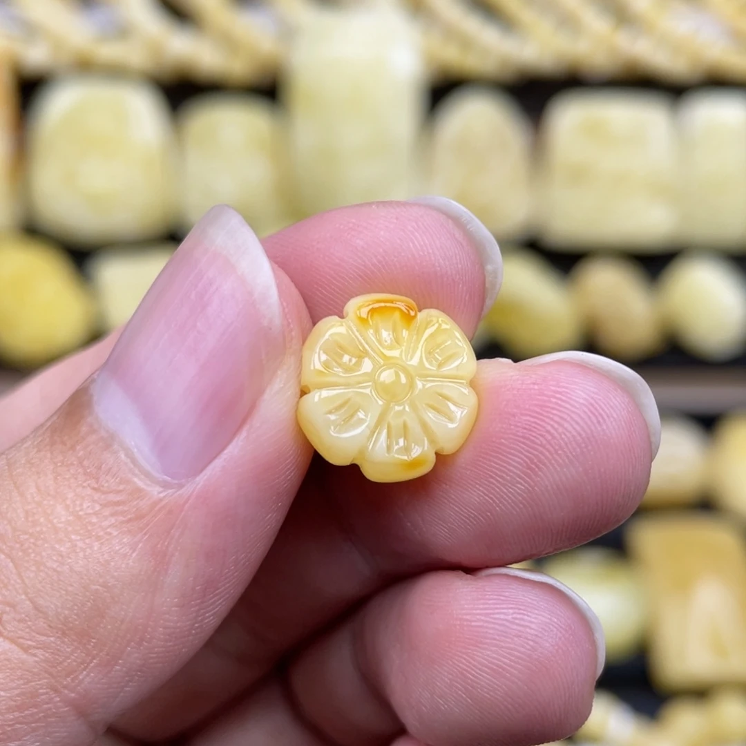 裸石琥珀未镶嵌琥珀蜜蜡
