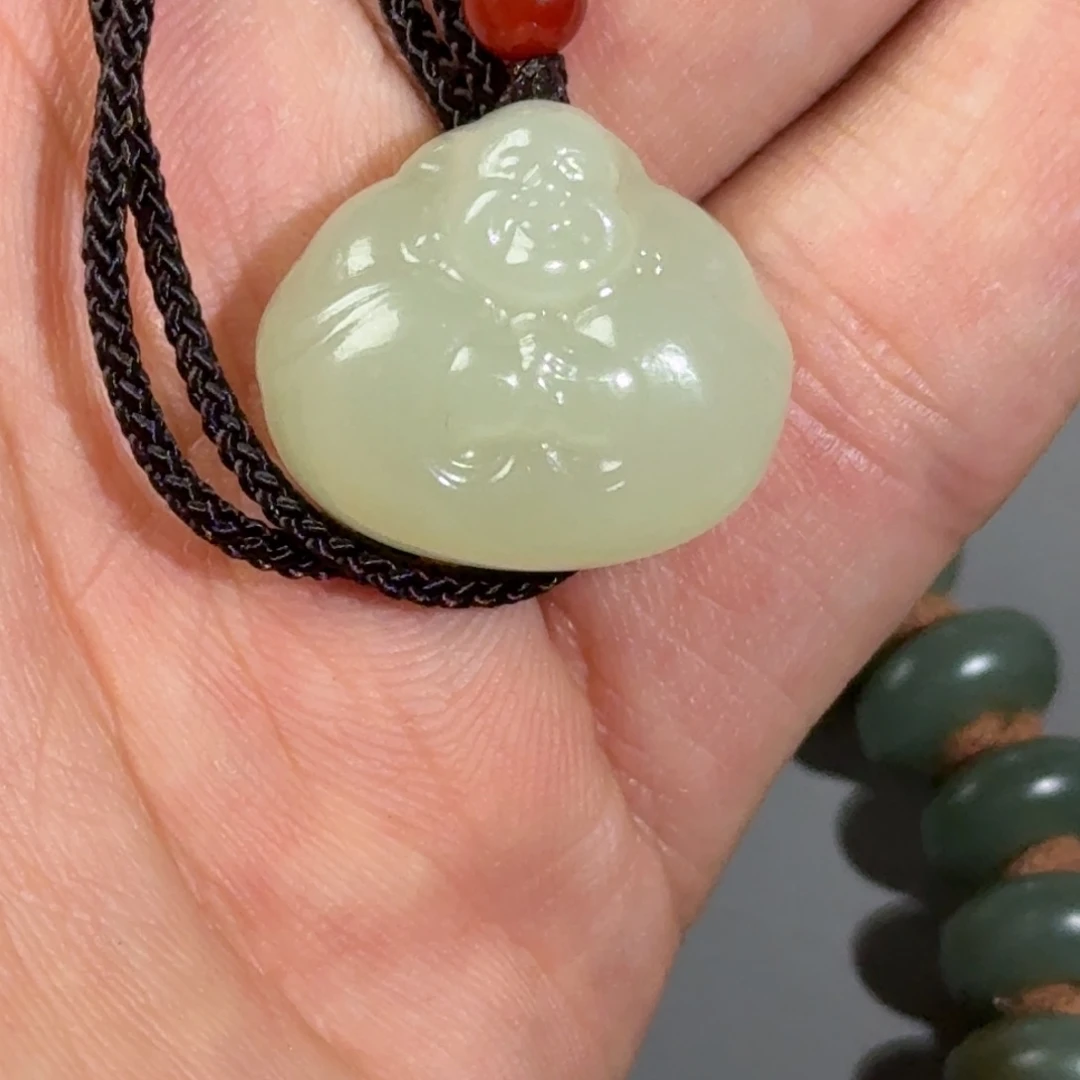 和田玉（糖玉）未镶嵌颈饰