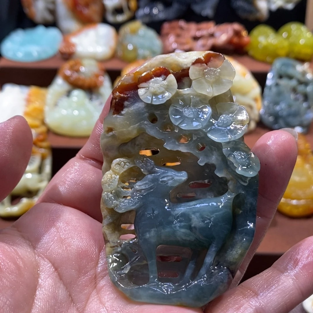 蛇纹石玉颈饰未镶嵌