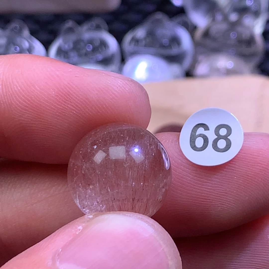 未镶嵌颈饰水晶f****g