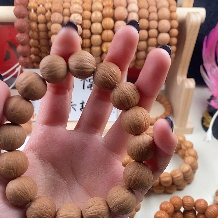 猴头核桃吊坠全品土豪