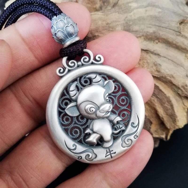 吊坠800银 吊坠泰银复古镂空十二生肖项链圆形守护神本命年挂坠
