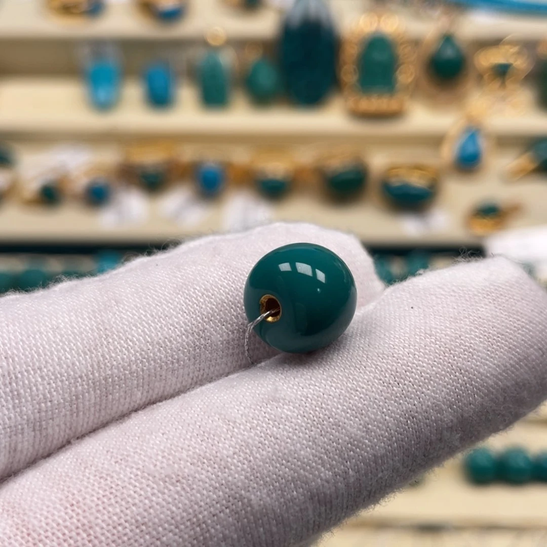 未镶嵌绿松石珠宝奇石