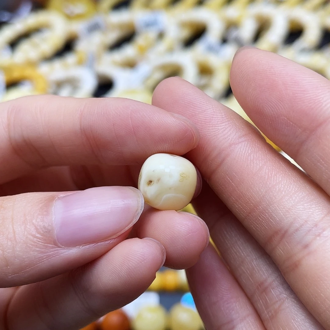 未镶嵌蜜蜡裸石老型11✖️10.3mm瑕