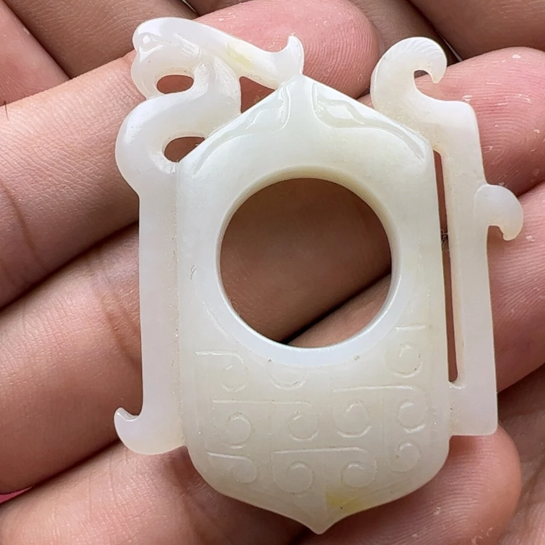 和田玉未镶嵌挂件