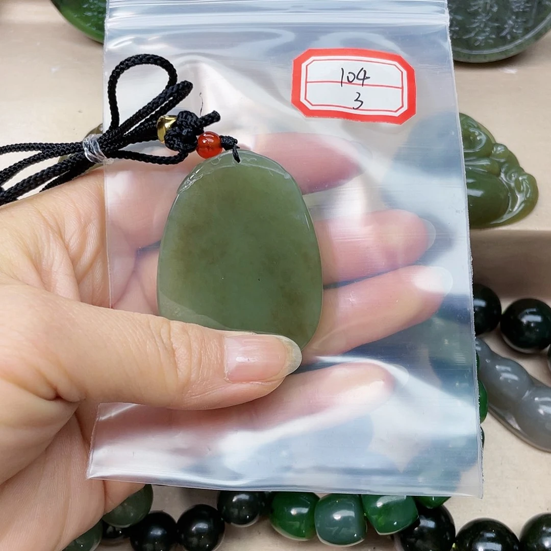 未镶嵌和田玉挂件