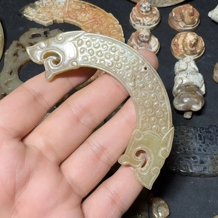 和田玉未镶嵌挂件