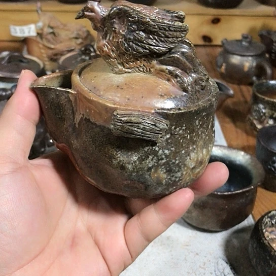 瓷片微瑕的凤凰宝瓶
