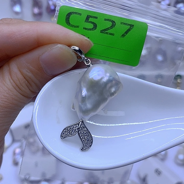 颈饰未镶嵌淡水珍珠