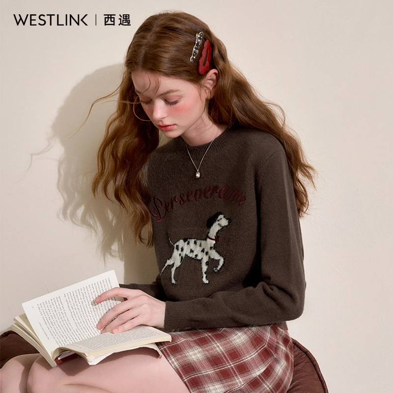 3593西遇刺绣字母斑点狗圆领毛衣女2024年秋冬短款收腰毛衣