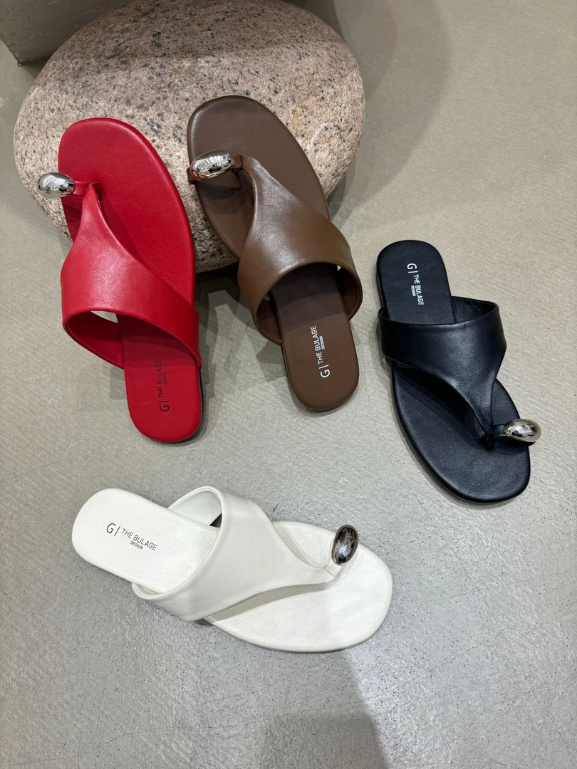 法式高级感小银豆套趾平底凉拖鞋