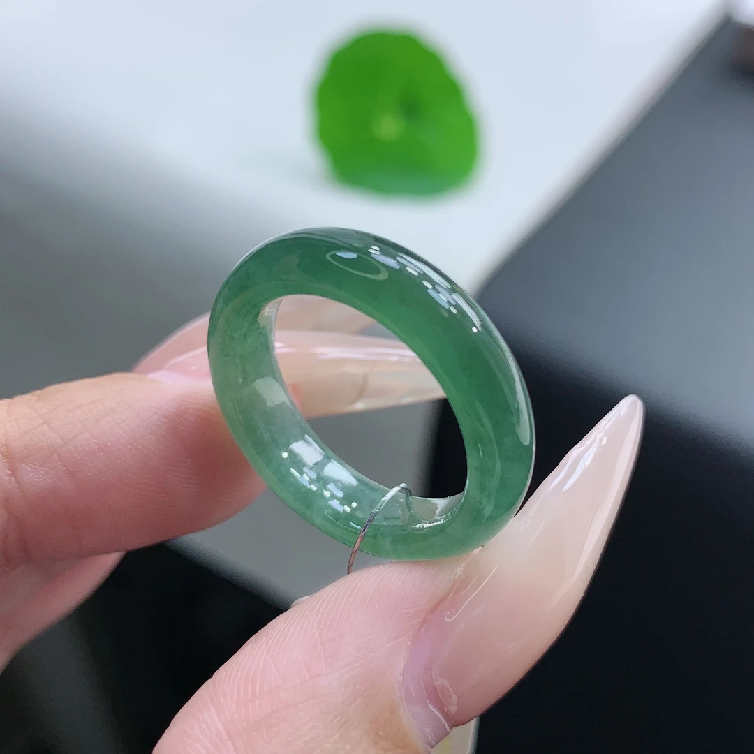 17-18号 缅甸天然A货 满绿绿色满色通透指环 尺寸17.8-5.8-3.6mn