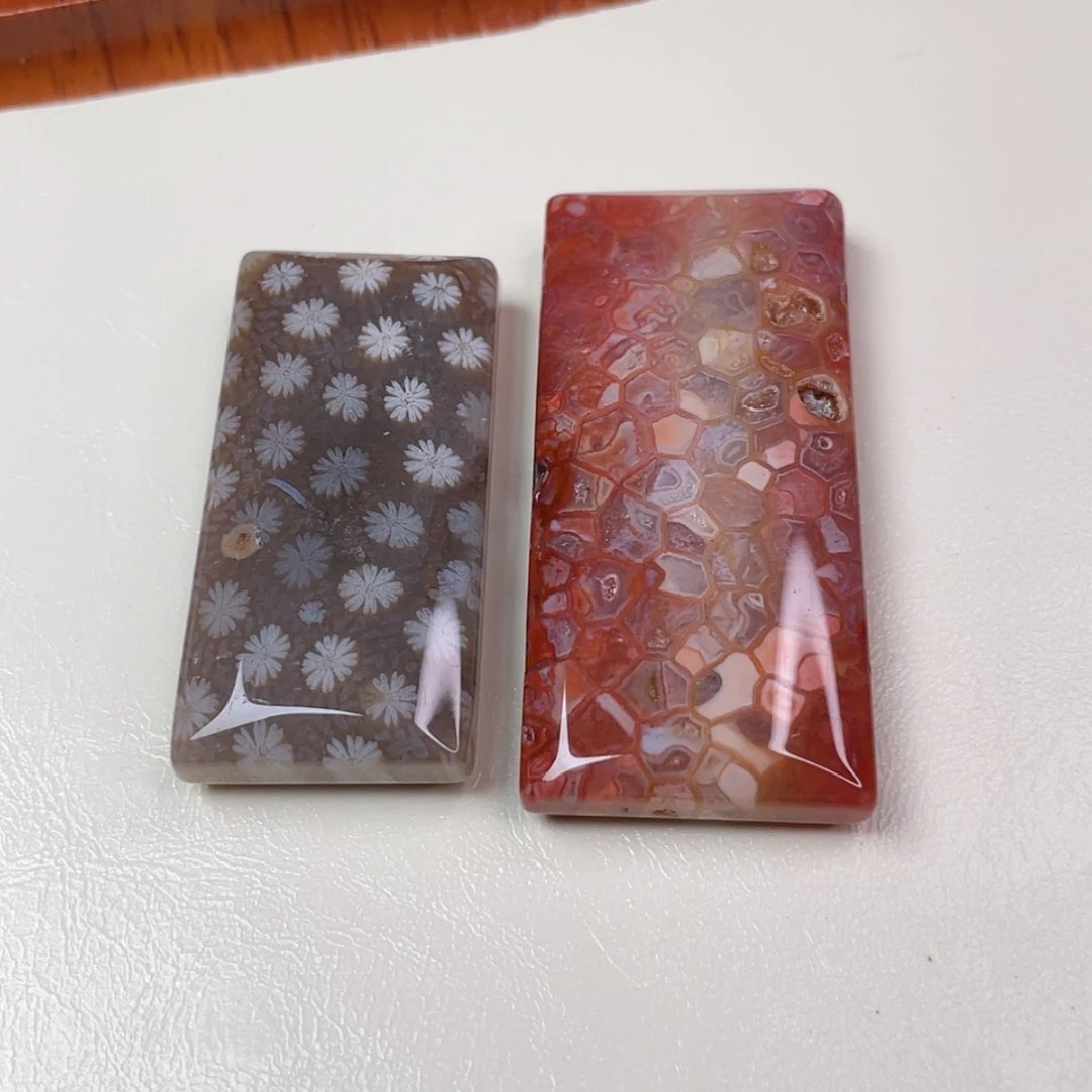 【闪购商品】未镶嵌吊坠(赠链)硅化玉