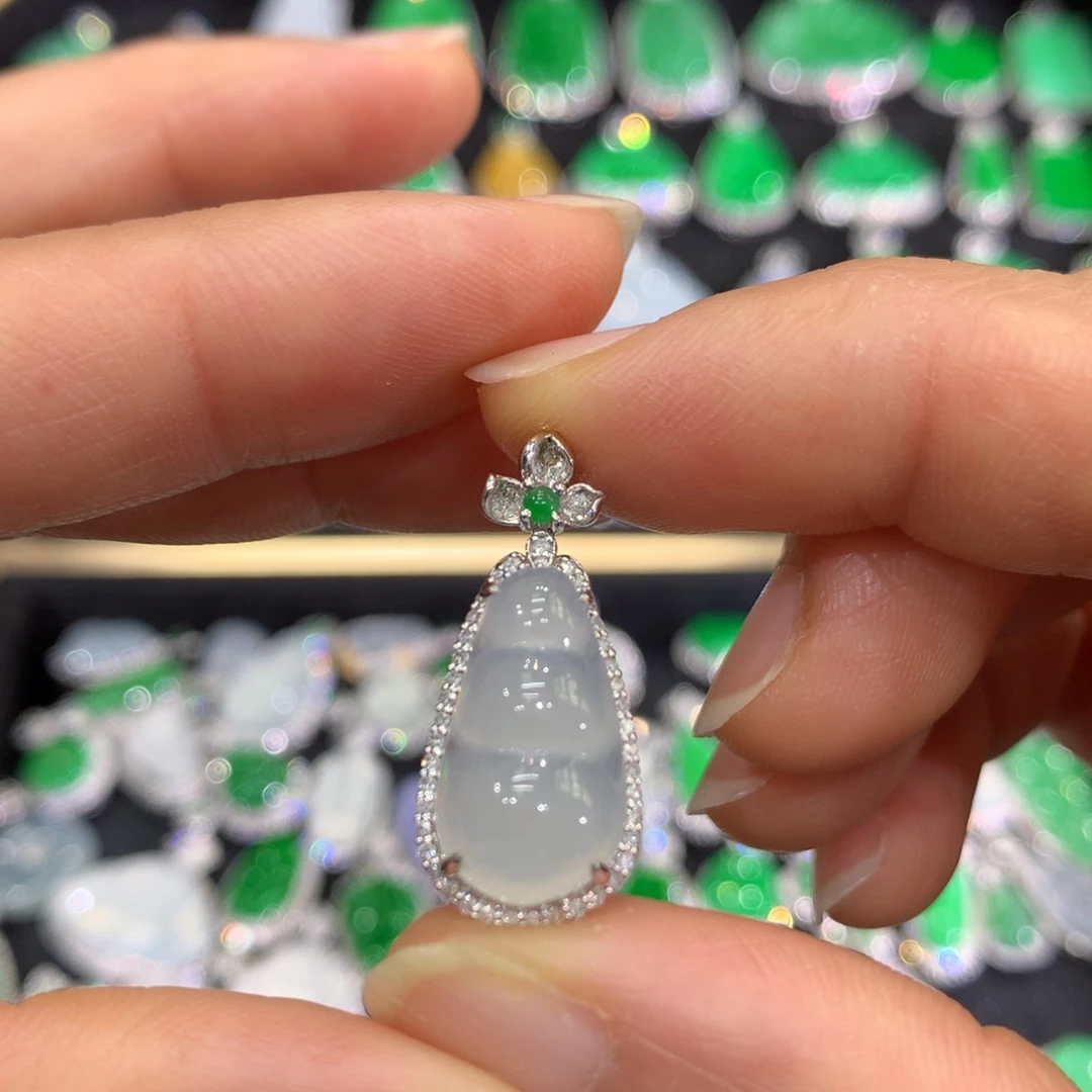 翡翠18K金镶嵌吊坠(不含链)