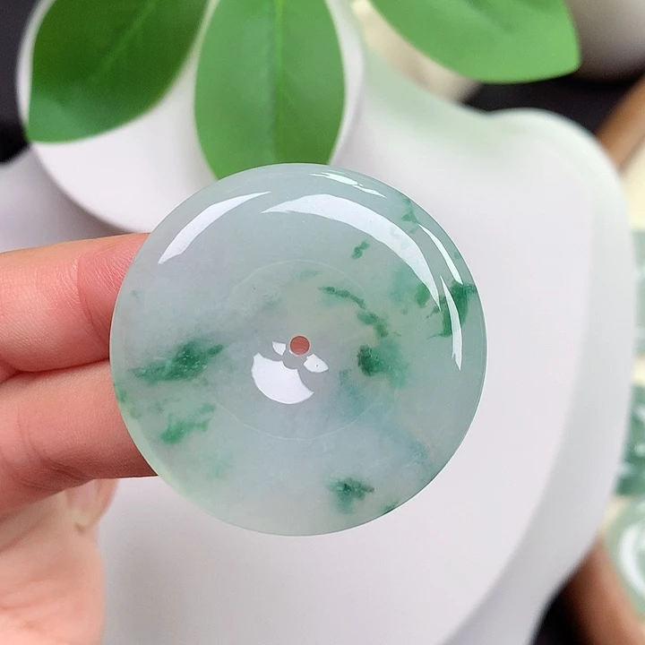 颈饰未镶嵌翡翠平安扣 38x6.1mm