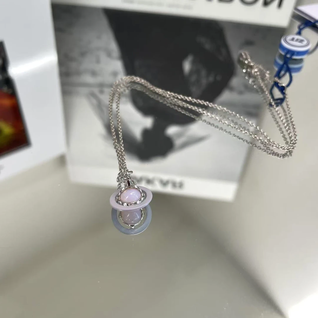 全新未使用 Vivienne Westwood/薇薇安·威斯特伍德 土星项链