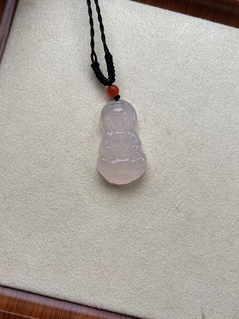 天然玛料玛瑙宝宝莲花观音(黑绳)