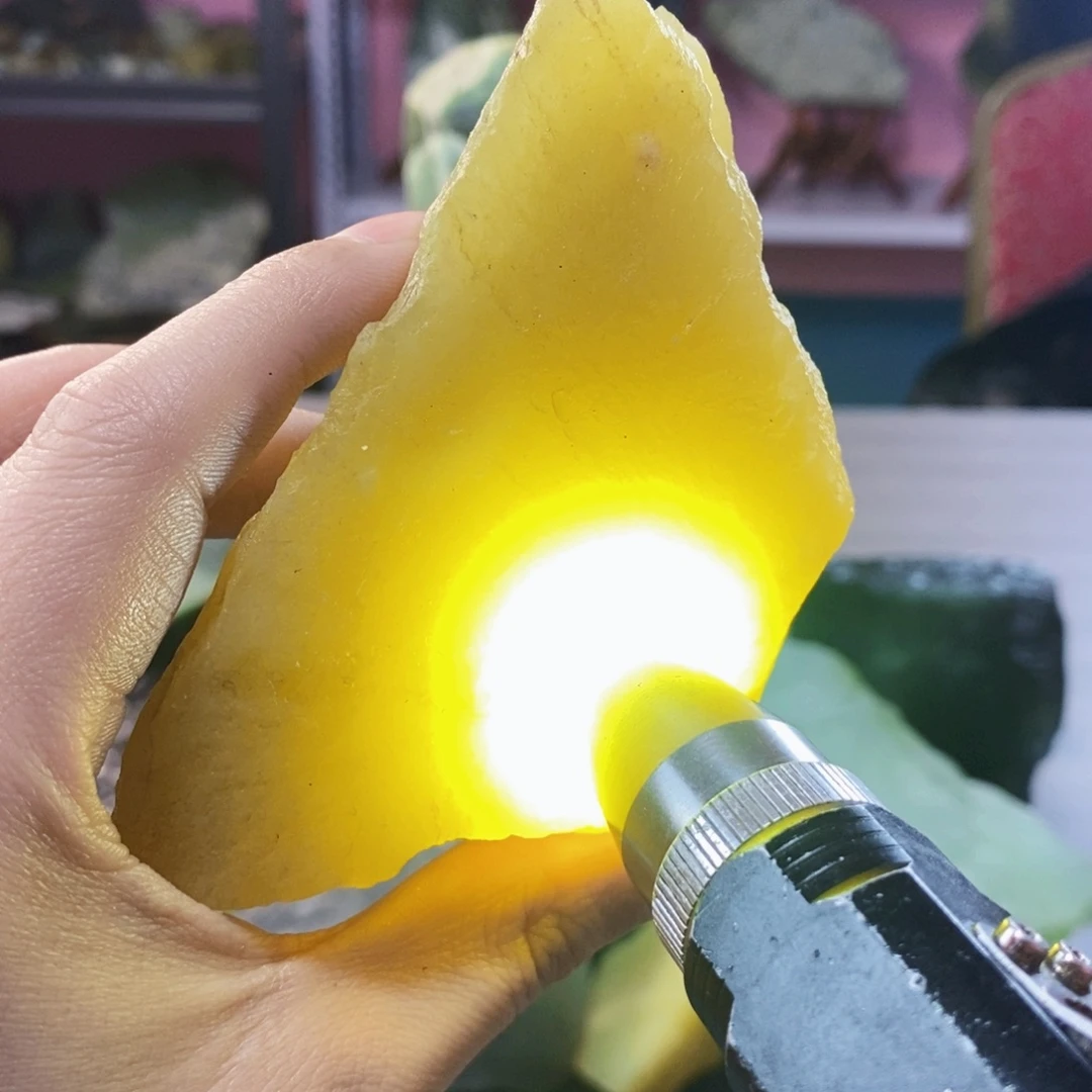 蛇纹石玉未镶嵌岫玉原石蛇纹石玉