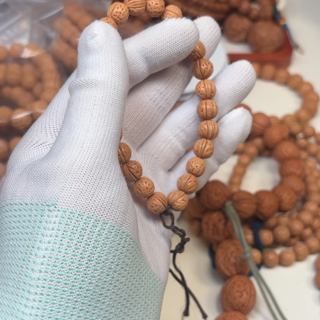 吊坠桃核777777777777