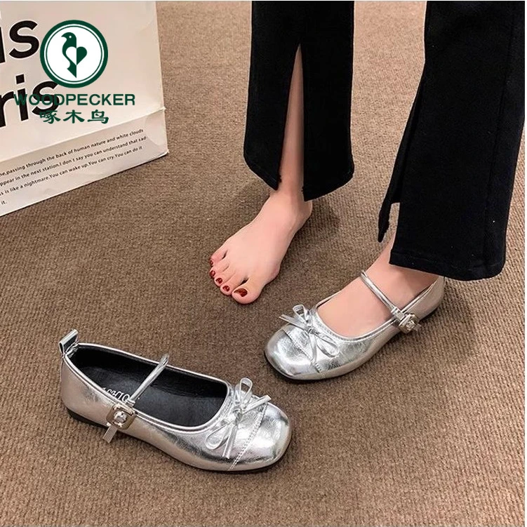 啄木鸟法式圆头蝴蝶结平底单鞋女2025春新款百搭小皮鞋浅口玛丽珍