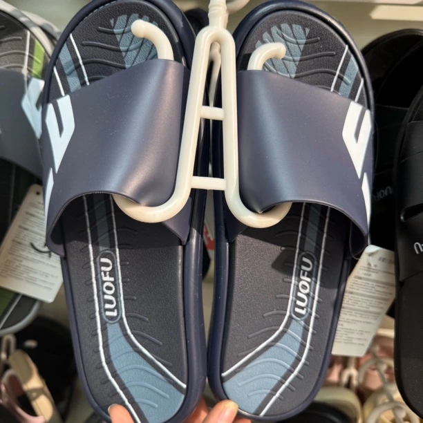 防滑减震舒适休闲平底软底镂空一字拖黑色运动外穿厚底夏季