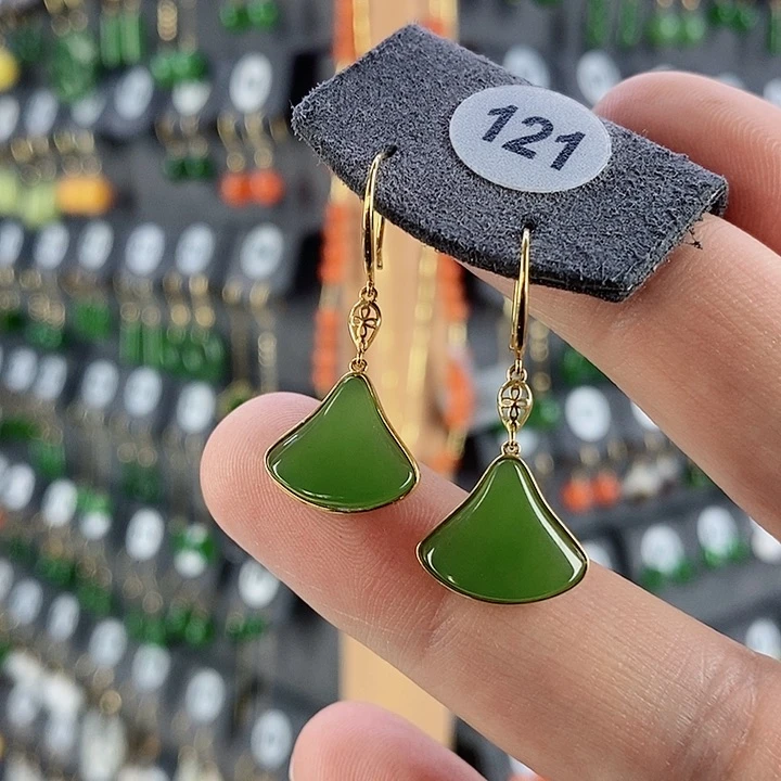 和田玉耳饰18K金镶嵌