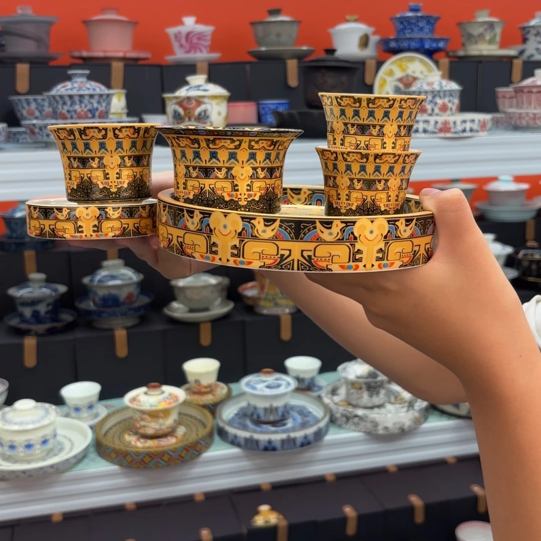 茶具是指由两块高端