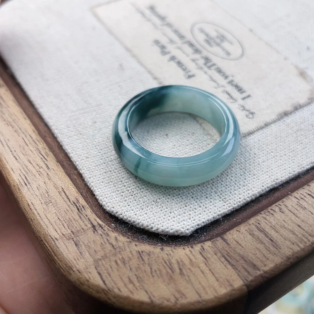 翡翠戒指未镶嵌1 号港 17 大小腰