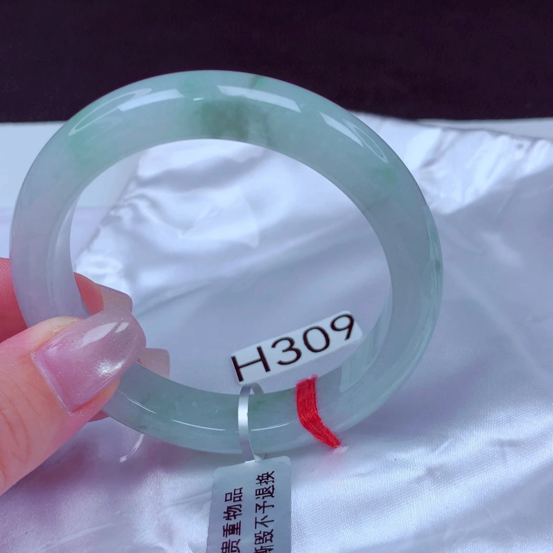 翡翠手镯未镶嵌手镯88