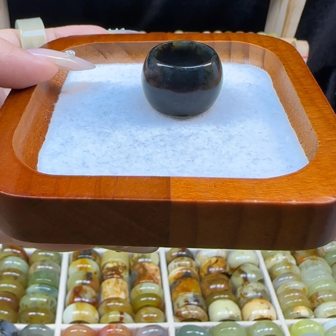 蛇纹石玉合金内径18.8张*疯