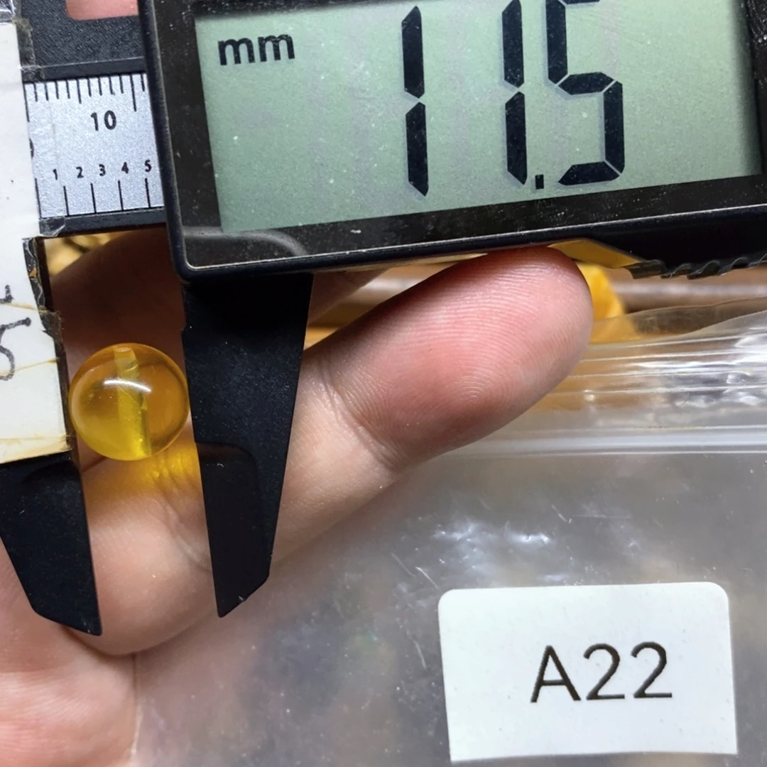 裸石蜜蜡未镶嵌圆珠