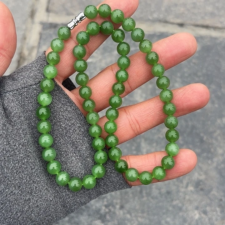 项链未镶嵌和田玉（碧玉）阿*?