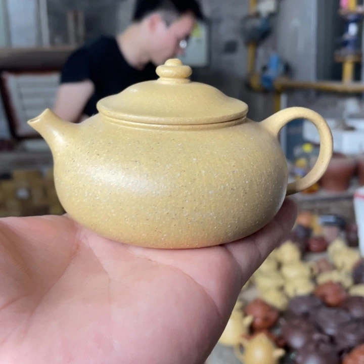 紫砂紫砂寒江。 本绿（微暇