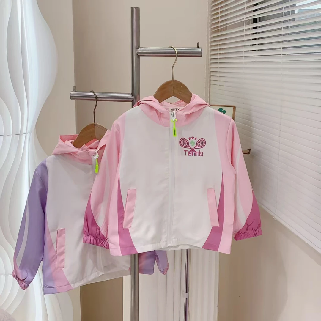 251128 女童春季韩版卡通印花连帽休闲长袖风衣外套