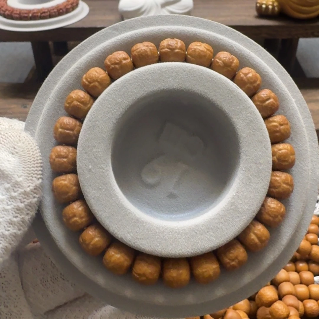 吊坠猴头核桃手工雕刻饕餮