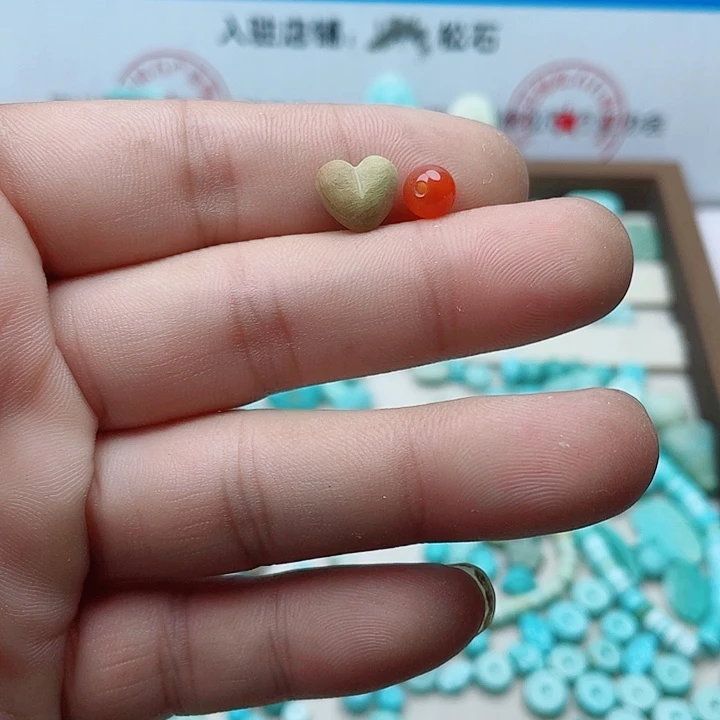 南红玛瑙未镶嵌颈饰332
