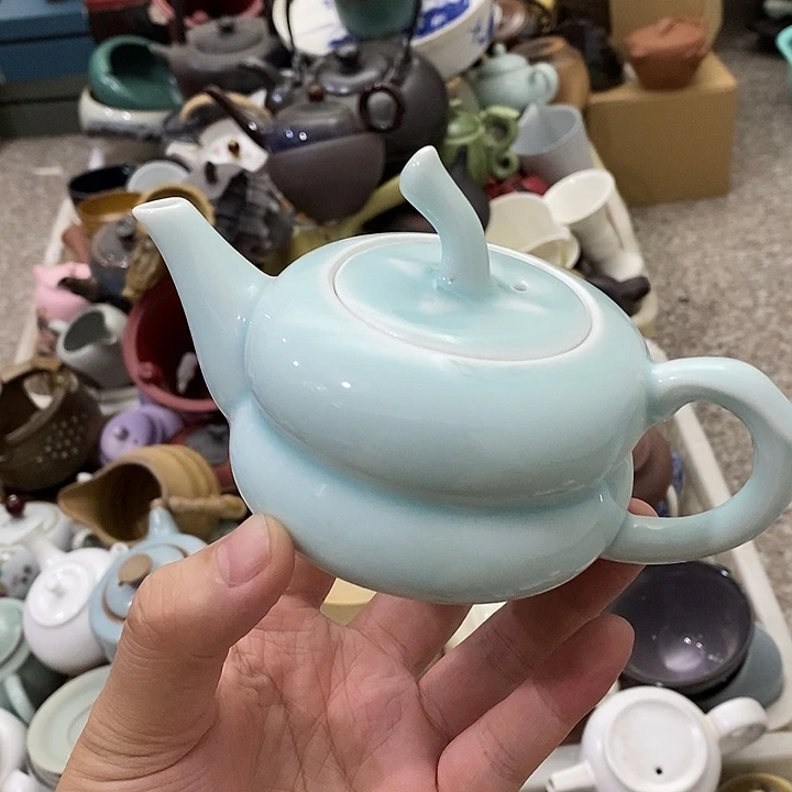 陶瓷艺术品及陶瓷壶壶