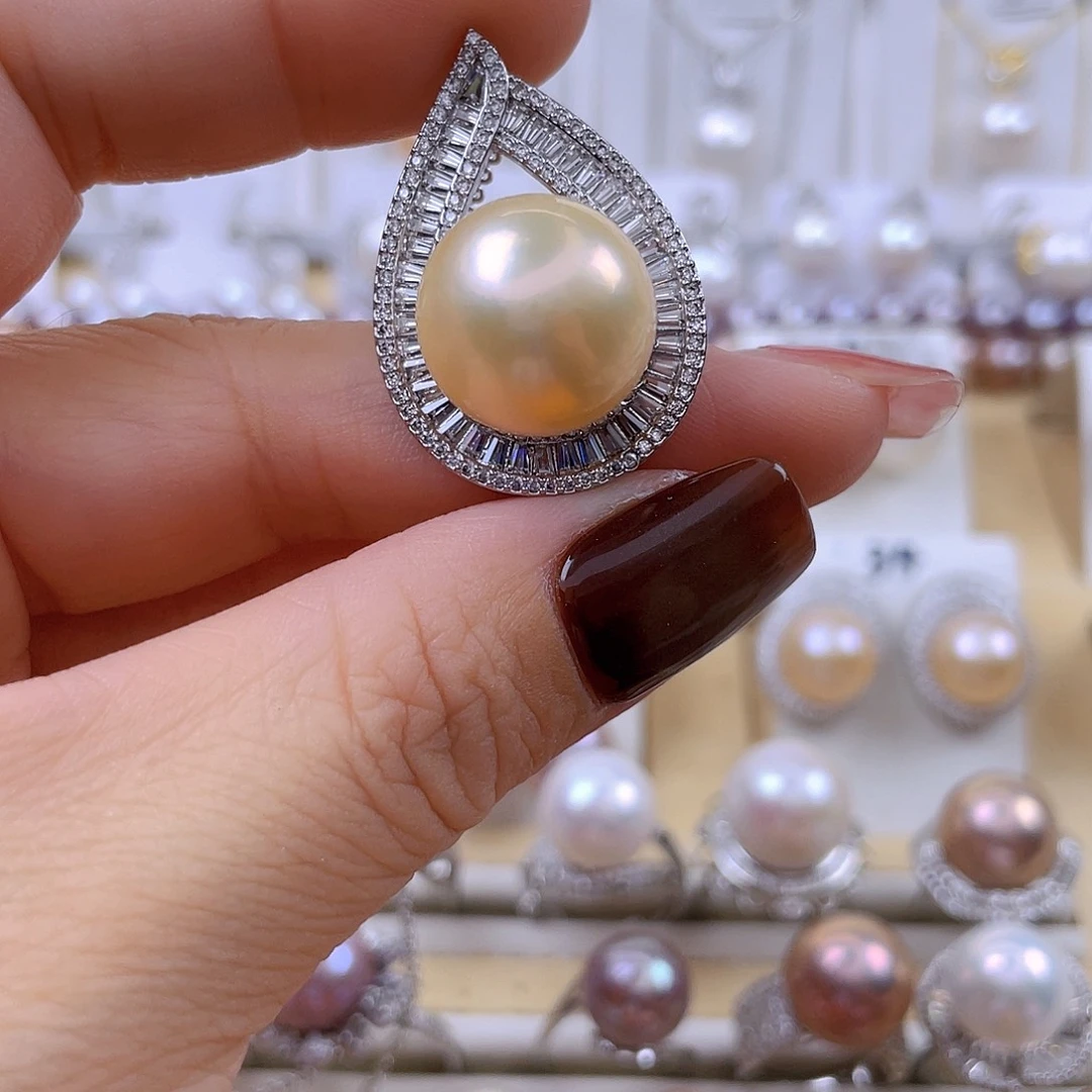 淡水珍珠吊坠(赠链)未镶嵌