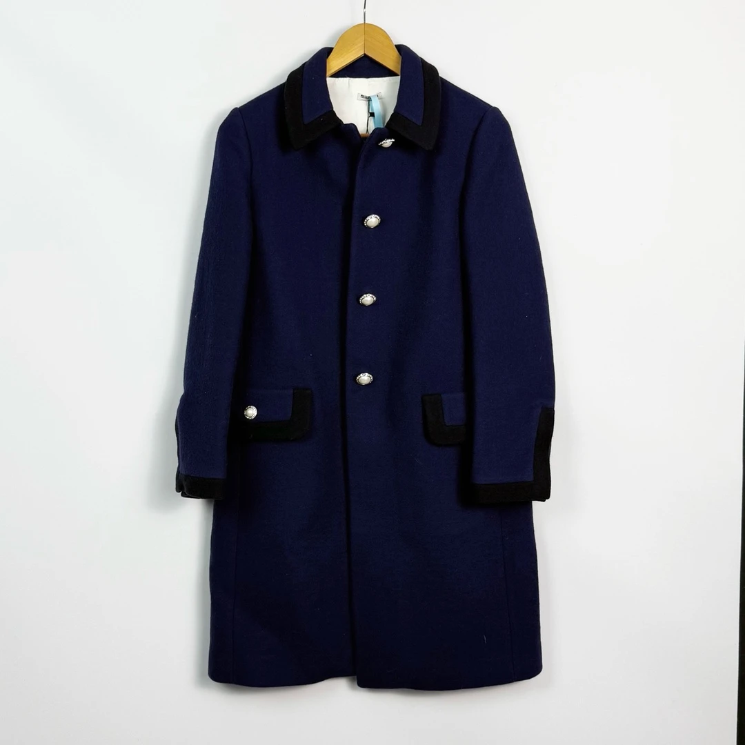 99新 MIU MIU/缪缪 40码  蓝色羊毛珍珠扣大衣 99新 lm1832
